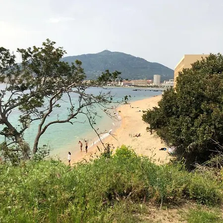 빌라 La Pointe D'aspretto