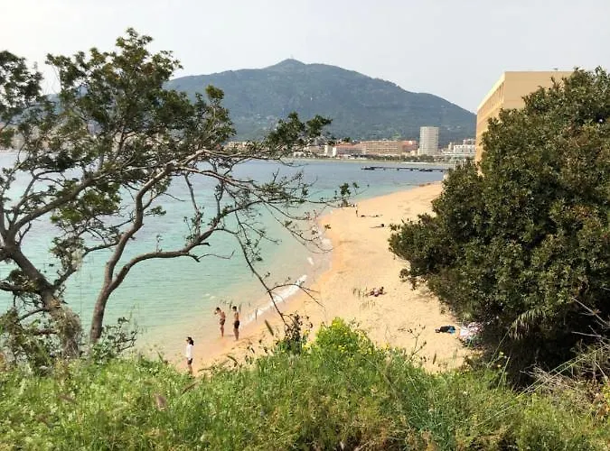 빌라 La Pointe D'aspretto